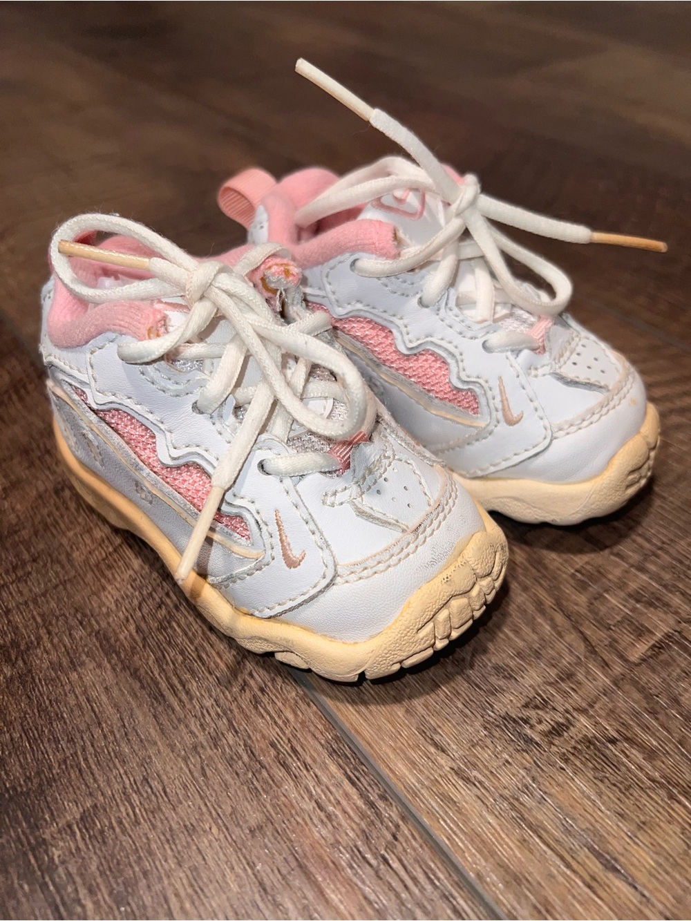 Vintage Nike Kids White and Pink Athletic Sneakers